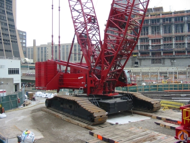 2007 Manitowoc 18000 w Maxer Crane for Sale in Bridgeville Pennsylvania  Crane Network image 0