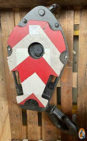 Grove 2254642 - HOOKBLOCK 20T 3 SHEAVES 13MM Hook Block Crane Part for Sale  Crane Network image 0