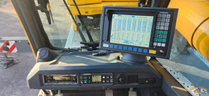 Liebherr LTM 1090-4.2 slide 11