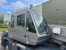 Kato 13 Ton City Crane slide 11