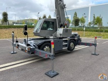 Kato 13 Ton City Crane slide 20