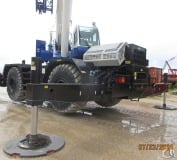 2015 Tadano GR-1000XL-3 slide 2