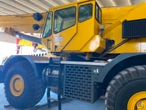 2010 Grove RT890E slide 2