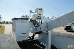 Versalift VST-40-MHI slide 11