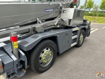 Kato 13 Ton City Crane slide 9