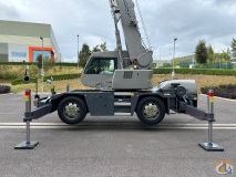 Kato 13 Ton City Crane slide 21