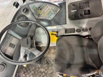 Liebherr LTM 1220-5.1 slide 10