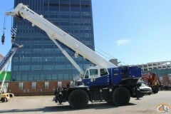 Tadano GR-1200XL slide 1