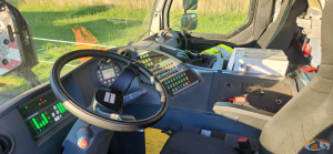 Liebherr LTM 1090-4.2 slide 10