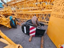 Liebherr LTM 1250-6.1 slide 23