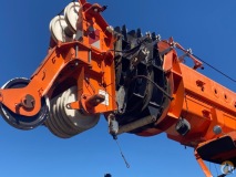 2007 Grove TMS900E slide 2