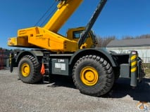 2017 Grove GRT880 slide 1