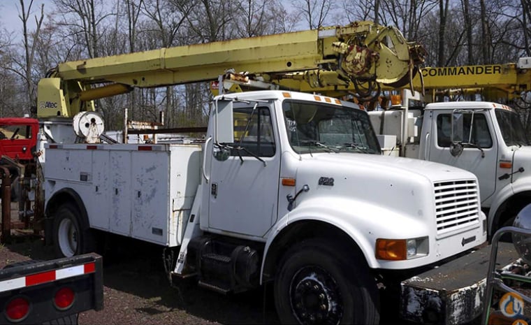 Sold 1995 45' ALTEC D845A DIGGER DERRICK TRUCK Crane in