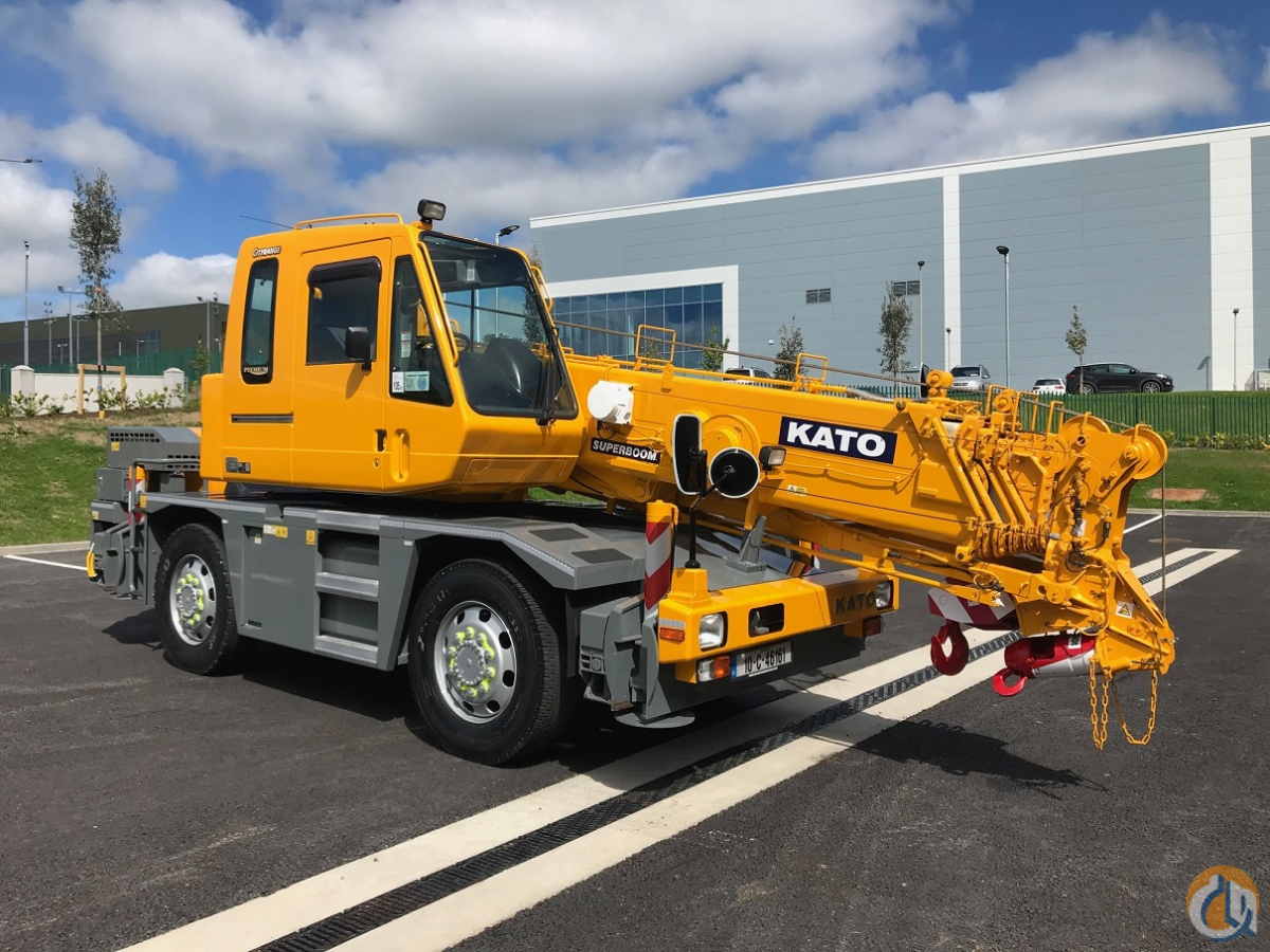 Kato 13 Ton City Crane Crane for Sale in Cannock England on