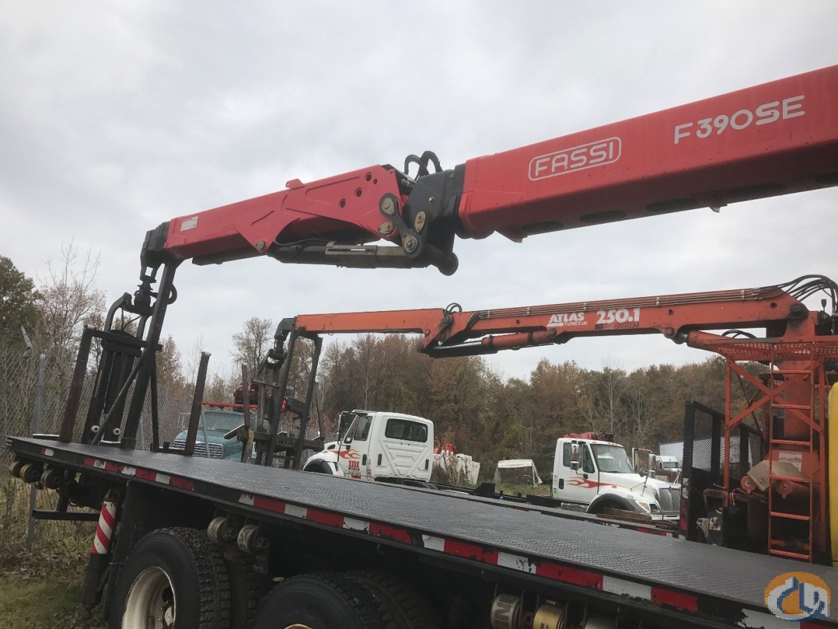 Fassi F390 crane on 2003 Sterling- great for Roofing, Drywall, Tree ...