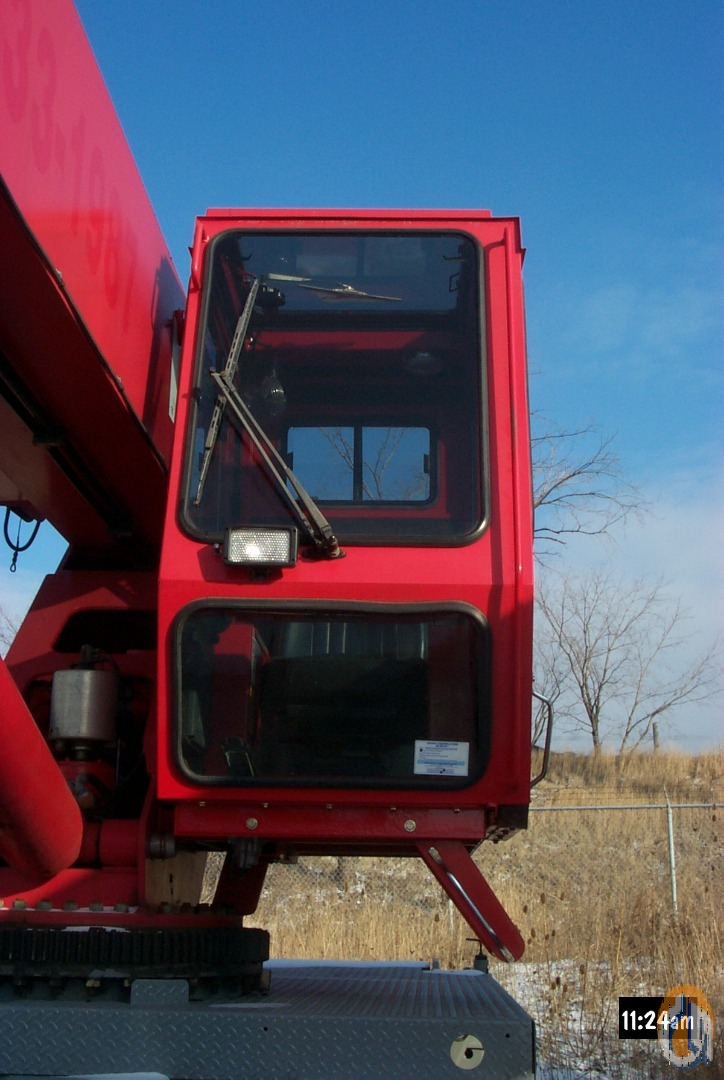 Sold 2002 Manitowoc 38124SHL Crane in Oakville Ontario Crane Network
