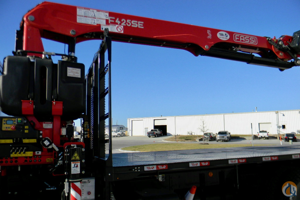 New Fassi F425SE.04 drywall crane for sale on Kenworth T880 chassis