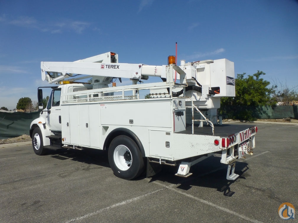 2003 International 4300 Terex TL50M 55' Bucket Truck Crane for Sale in ...