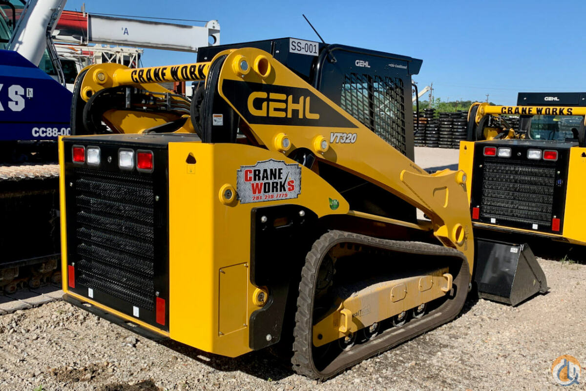 2020 Gehl V270 GEN2 vertical lift skid steer Track GEHL VT320