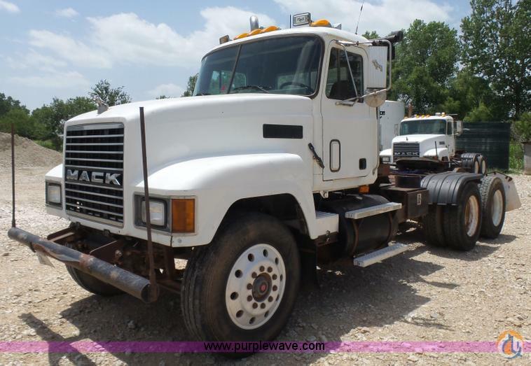 1990 Mack CH613 Cab & Chassis Trucks MACK CH613 Purple Wave