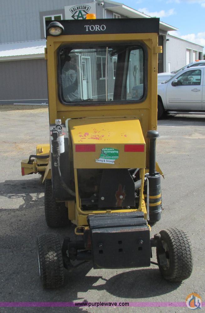 Toro Groundsmaster 325D broom Sweepers Broom Equipment TORO 325D