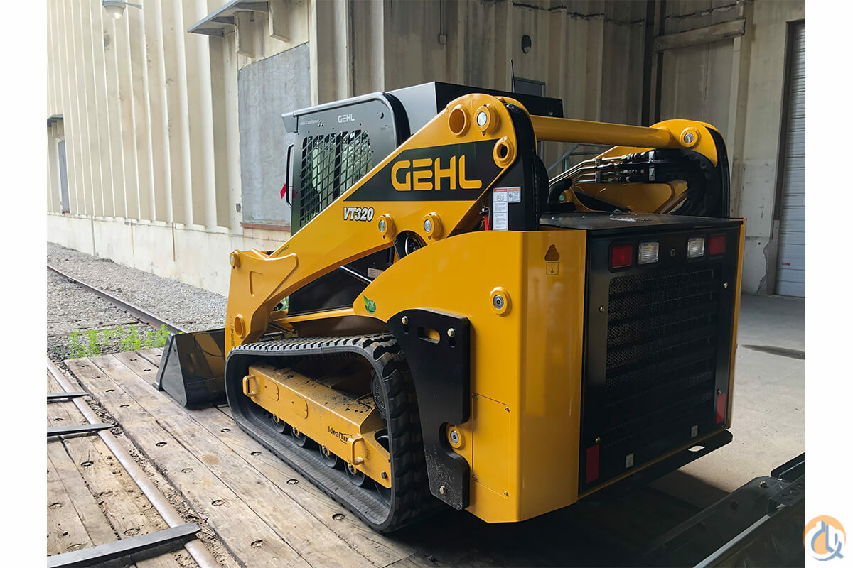 2020 Gehl V270 GEN2 vertical lift skid steer Track GEHL VT320