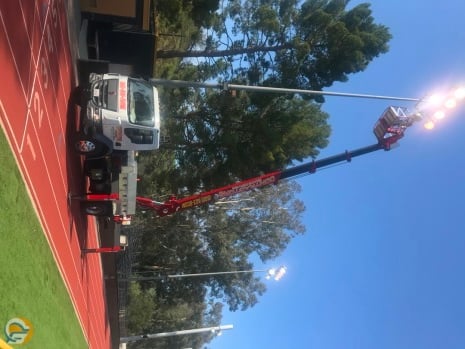 Elliott man basket for sale self leveling man basket Man Baskets Crane