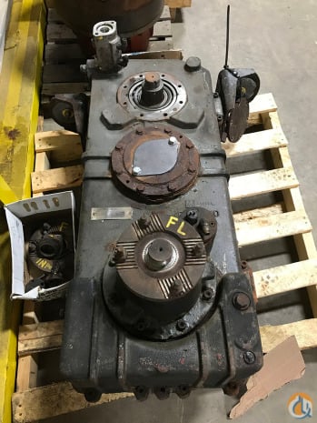 Grove Grove Transfer Case Transmission Crane Part for Sale in Cleveland ...