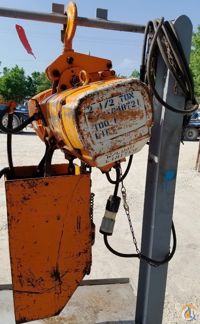 Harrington Hoists HARRINGTON HOIST, 2 1/2TON, APPROX 100FT LIFT, W