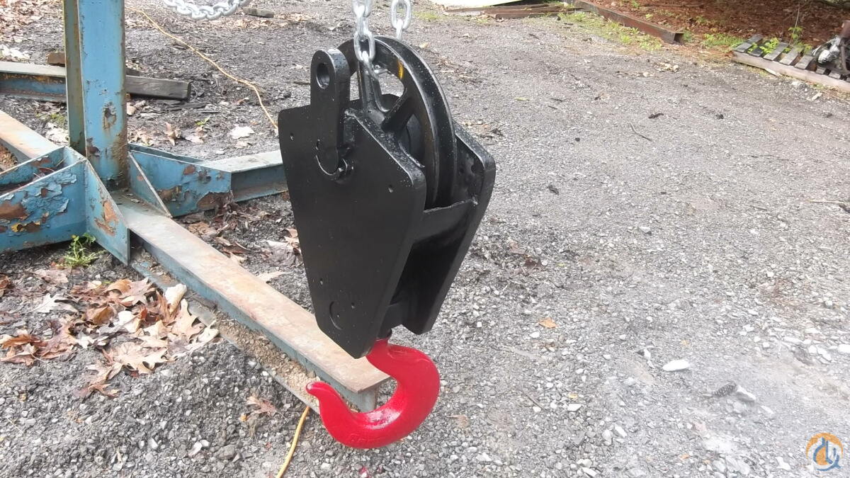 Crosby CROSBY 10 TON CRANE HOOK AND PULLEY 20,000 LBS Hook Block Crane Part for Sale in Pembroke