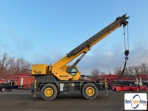 picture of a crane