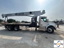 picture of a crane