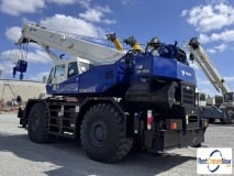 picture of a crane
