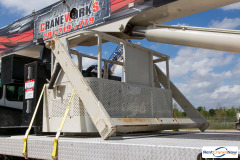 picture of a crane