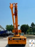 picture of a crane