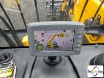picture of a crane