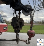 picture of a crane