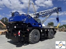 picture of a crane