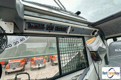 picture of a crane