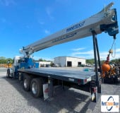 picture of a crane
