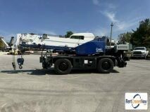 picture of a crane