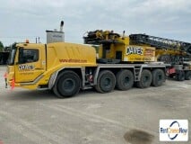 picture of a crane