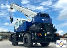 picture of a crane