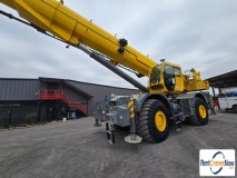 picture of a crane