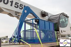 picture of a crane