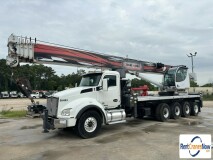 picture of a crane