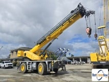 picture of a crane