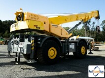 picture of a crane