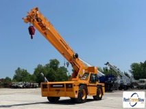 picture of a crane