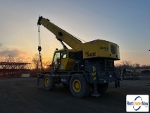picture of a crane